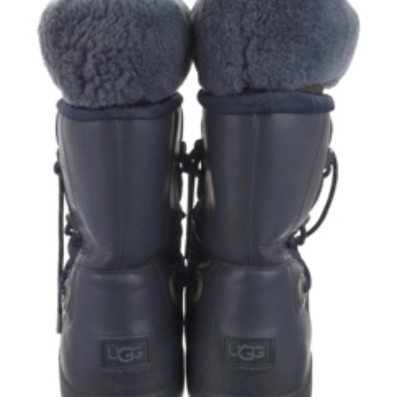 Uggs boots size 10 - Picture 7 of 10